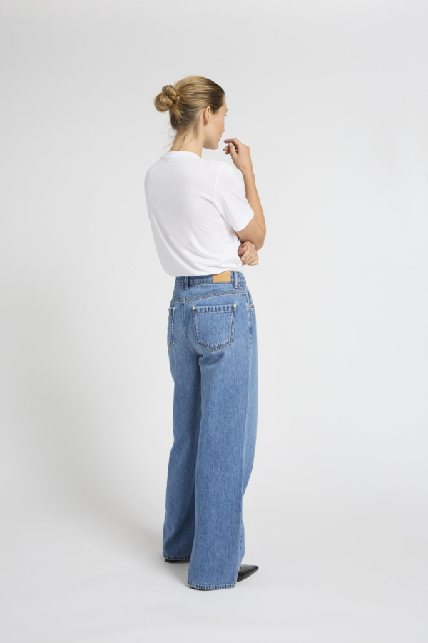 April wide jeans