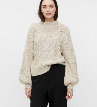 Kamma cable knit